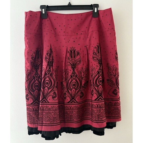 Apt. 9 Skirt Size 16 Red Black Floral Midi Pleated Velvet Whimsigoth Y2K - Picture 3 of 15